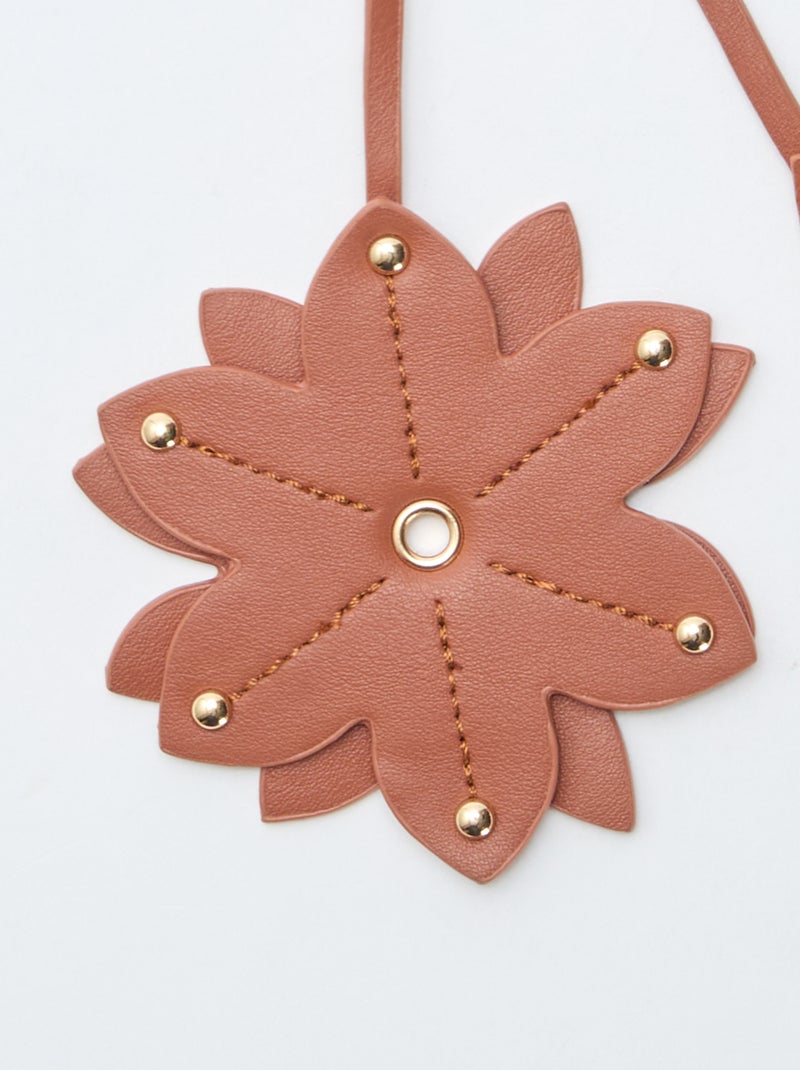Llavero flor en símil piel Beige - Kiabi