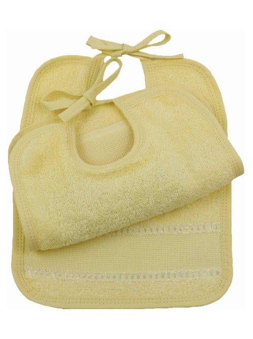 Lote de 2 baberos para bordar BAIDA en tela Aida – personalizables - Kiabi Lote de 2 baberos para bordar BAIDA en tela Aida – personalizables - Kiabi