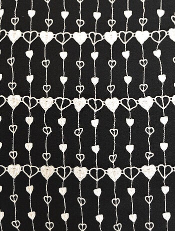 Malla modular de macramé pequeños corazones