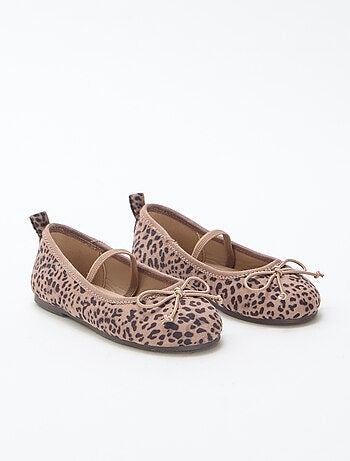 Manoletinas con motivo de leopardo