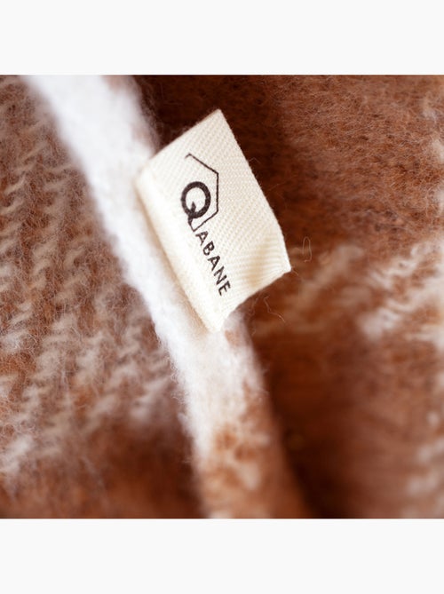 Manta a cuadros con aspecto de mohair y flecos - Kiabi Manta a cuadros con aspecto de mohair y flecos - Kiabi