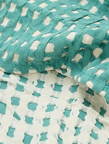 Manta bicolor con diseño gofrado (180 x 200 cm)