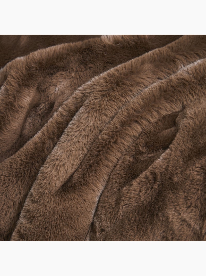 Manta de piel sintética 150 x 200 cm Marrón chocolate - Kiabi