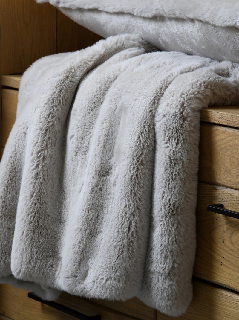 Manta de piel sintética ultra suave Beige concha - Kiabi