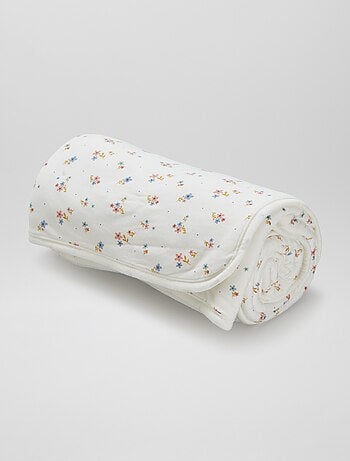 Manta estampada con interior de tejido polar