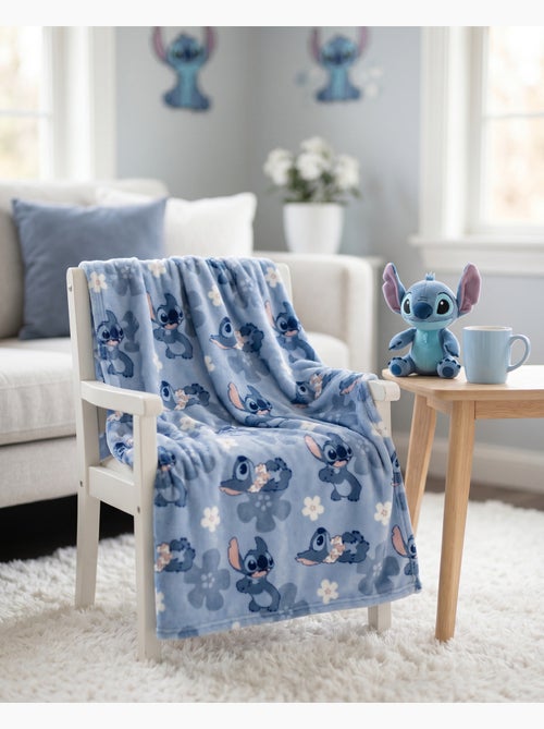 Manta Franela Disney Stitch 130x160cm – All-Over Flores Azul – 100% Poliéster – Licencia Oficial Dis - Kiabi Manta Franela Disney Stitch 130x160cm – All-Over Flores Azul – 100% Poliéster – Licencia Oficial Dis - Kiabi