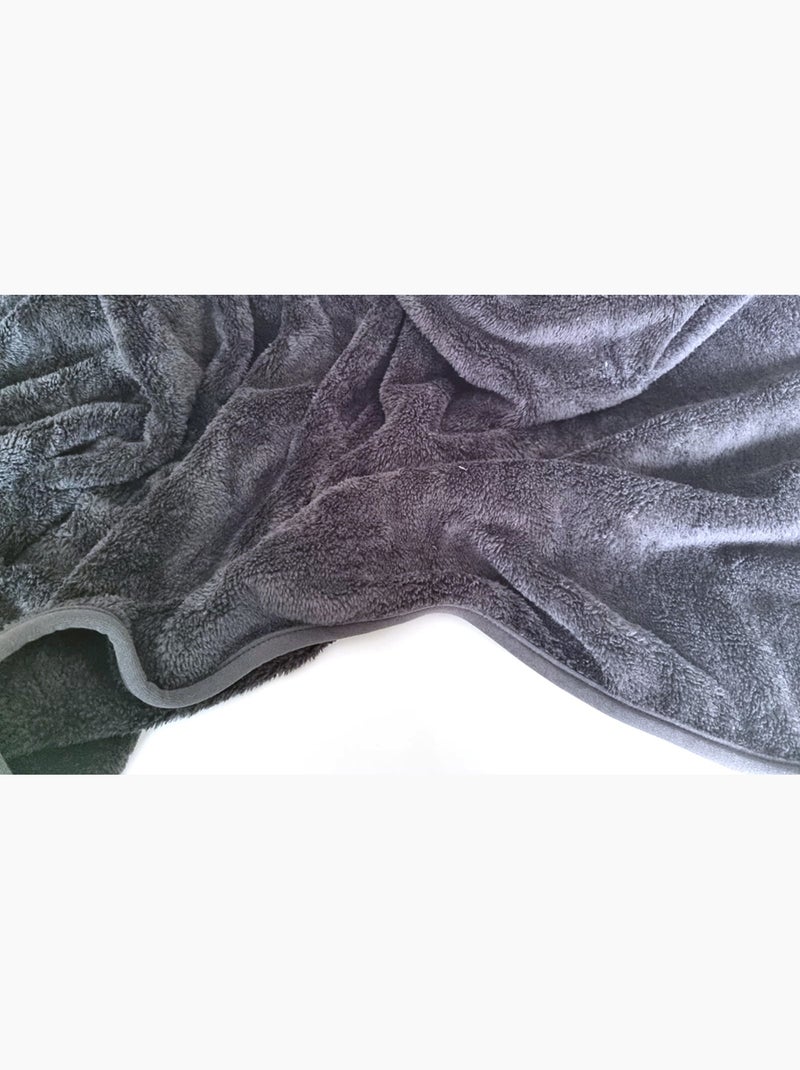 Manta lisa de gran tamaño Gris antracita - Kiabi