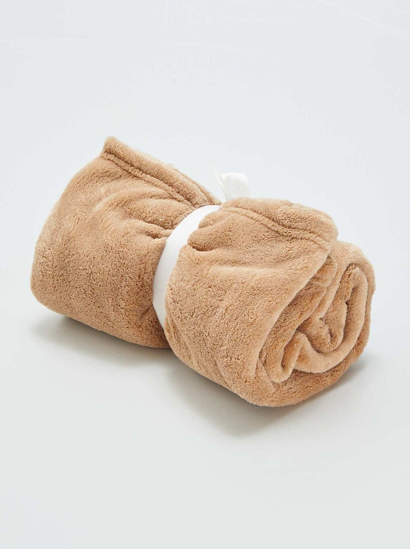 Manta lisa en tejido polar BEIGE - Kiabi