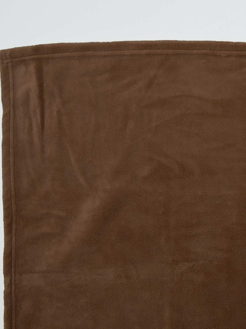 Manta lisa en tejido polar castaño - Kiabi