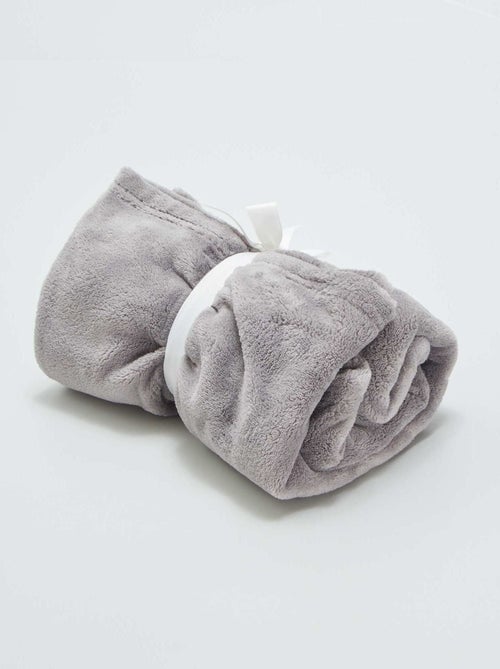 Manta lisa en tejido polar - Kiabi