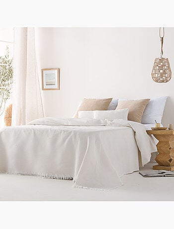 Manta Plaid, tejido texturizado de hilo tintado con relieve en nido de abeja, con flecos - Gamusi