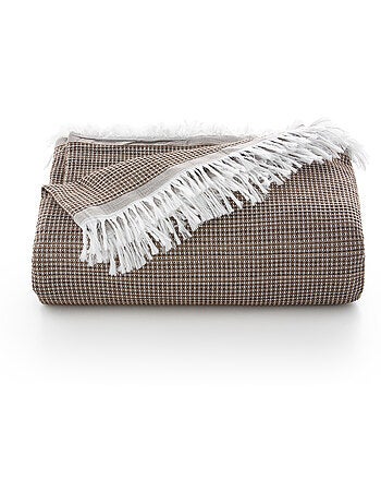 Manta Plaid, tejido texturizado de hilo tintado con relieve en nido de abeja, con flecos - Gamusi