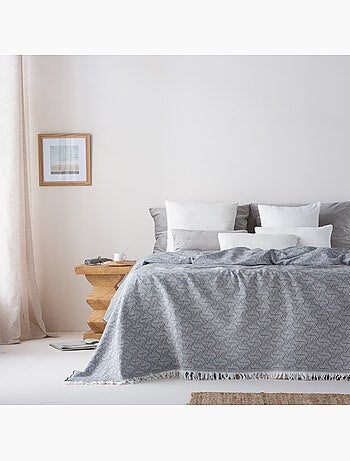Manta tipo Plaid, tejido texturizado de hilo tintado, con flecos - Gamusi