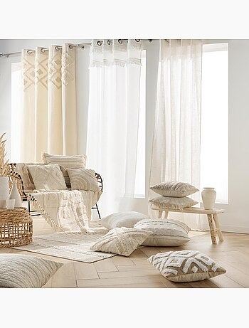 Manta tufted con borlas