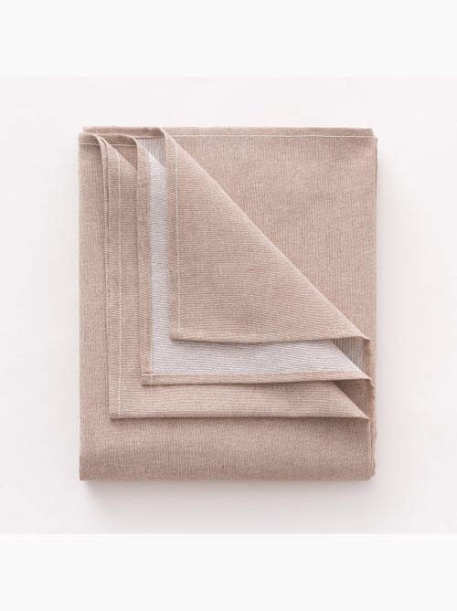Mantel antimanchas algodón liso, tejido jaspeado. Caida natural, tacto tela - Gamusi. - Kiabi Mantel antimanchas algodón liso, tejido jaspeado. Caida natural, tacto tela - Gamusi. - Kiabi