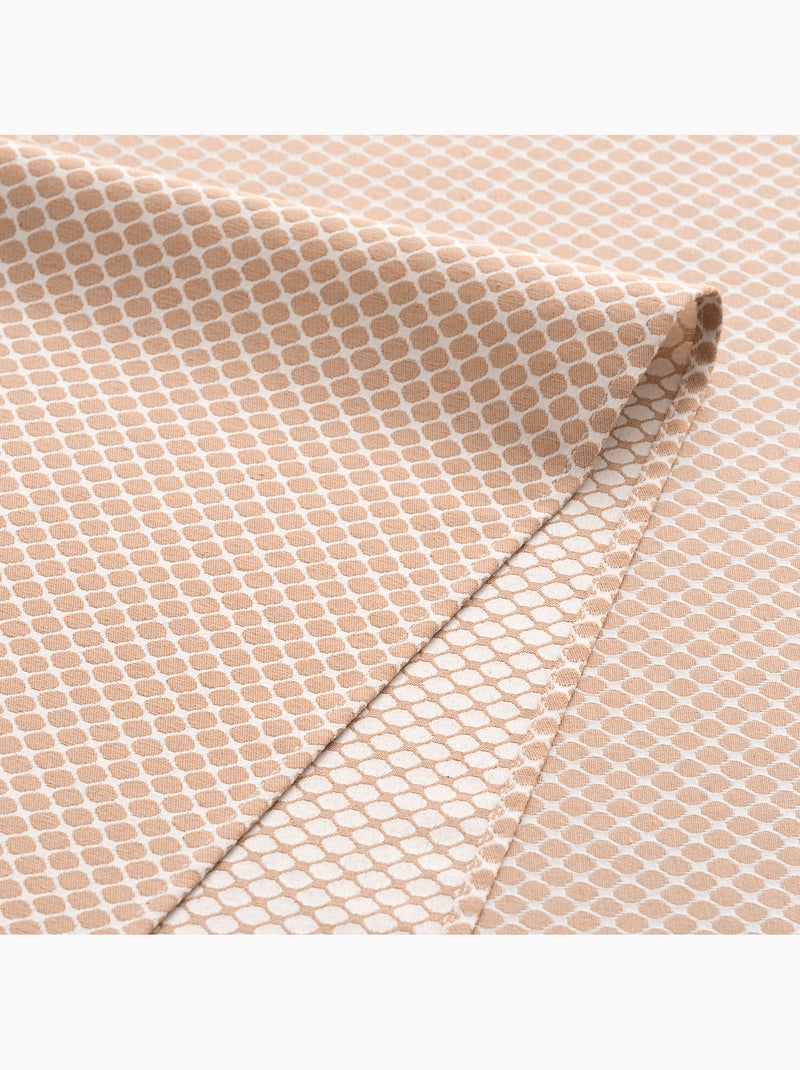 Mantel antimanchas con tejido texturizado, diseño cuadros en rejilla -  Gamusi. Taupe - Kiabi