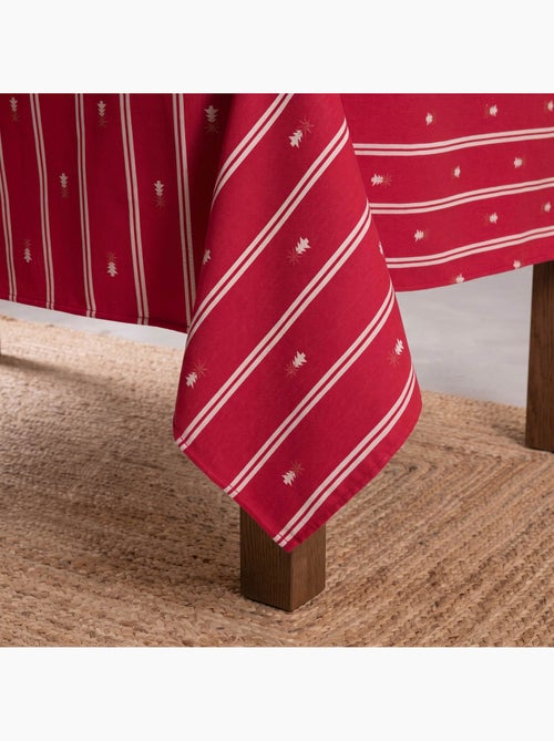 Mantel navideño de rayas dobles con hilo lurex y abetos bordados en relieve - gamusi. - Kiabi Mantel navideño de rayas dobles con hilo lurex y abetos bordados en relieve - gamusi. - Kiabi