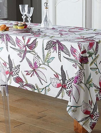 Mantel plastificado con flores exóticas