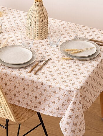 Mantel rectangular antimanchas