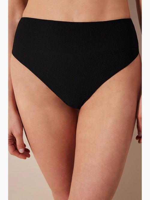 Mary braguita de bikini de tiro alto texturizada penti - Kiabi Mary braguita de bikini de tiro alto texturizada penti - Kiabi