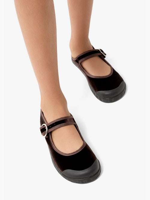 Merceditas conguitos barefoot - Kiabi Merceditas conguitos barefoot - Kiabi