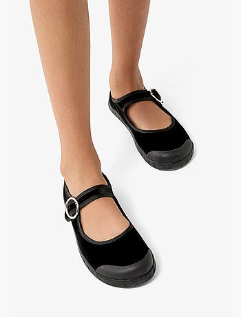 Merceditas conguitos barefoot