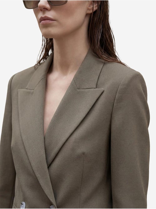 Mi moda blazer con cuello chal y botones my fashion - Kiabi Mi moda blazer con cuello chal y botones my fashion - Kiabi