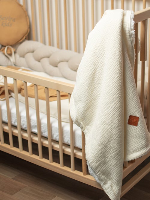 Mi primera manta sherpa para bebé | SEVIRA KIDS - Kiabi Mi primera manta sherpa para bebé | SEVIRA KIDS - Kiabi