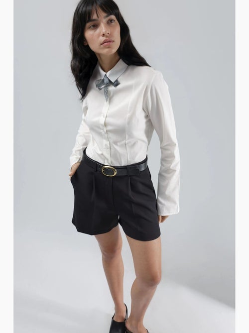 Mini shorts de cintura alta y pierna ancha hiccup - Kiabi Mini shorts de cintura alta y pierna ancha hiccup - Kiabi