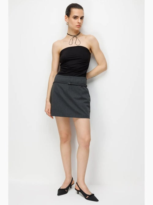 Minifalda texturizada de cintura alta con corte a y cinturón mixray - Kiabi