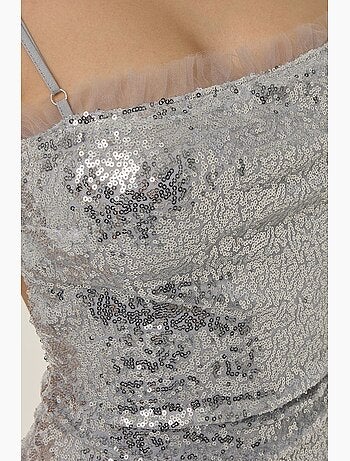 Minivestido ajustado con lentejuelas y cuello cuadrado hiccup
