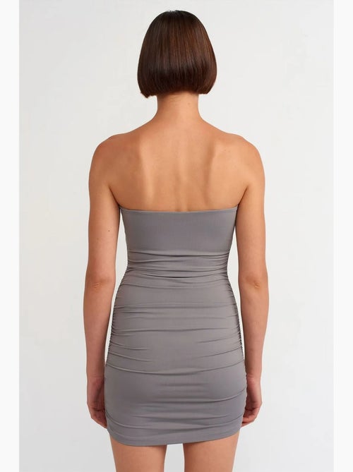 Minivestido bodycon sin tirantes dilvin - Kiabi Minivestido bodycon sin tirantes dilvin - Kiabi