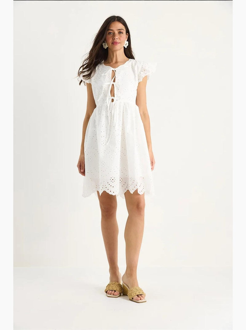 Minivestido con detalle de lazo y forro de ojales lucci Blanco - Kiabi
