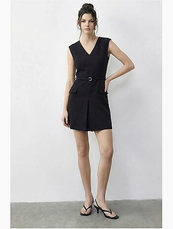 Minivestido con escote en v y cinturón de lucci