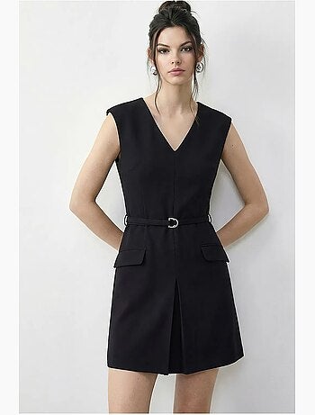 Minivestido con escote en v y cinturón de lucci