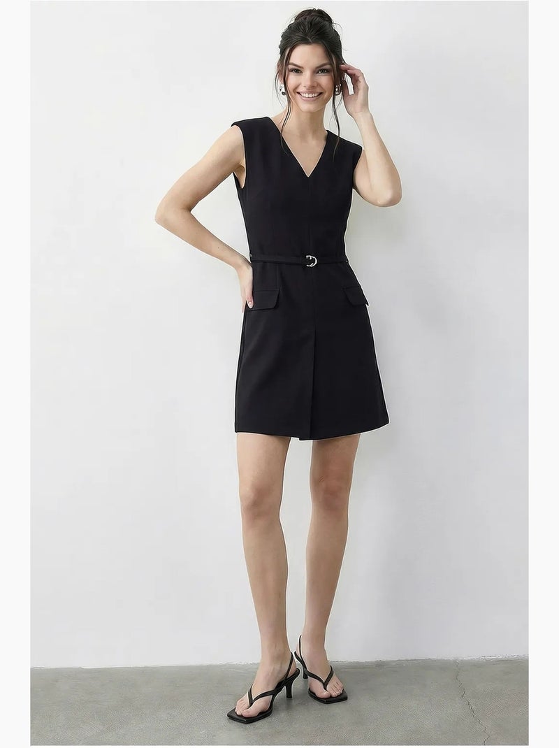 Minivestido con escote en v y cinturón de lucci Negro - Kiabi