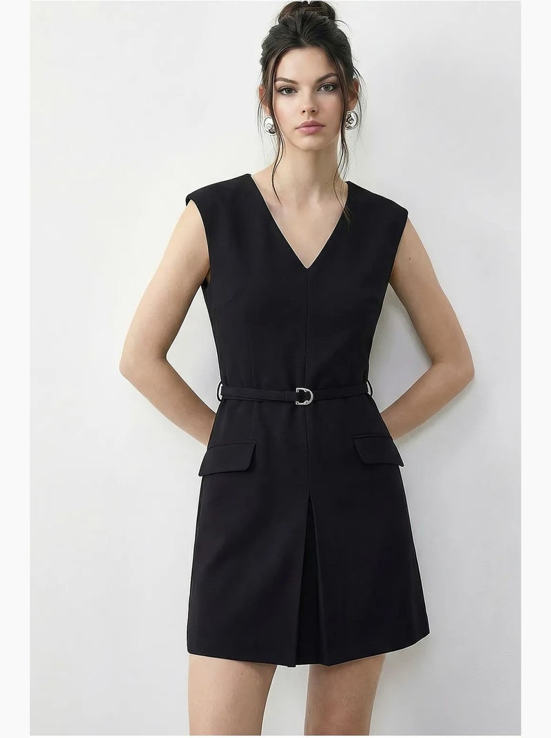 Minivestido con escote en v y cinturón de lucci Negro - Kiabi