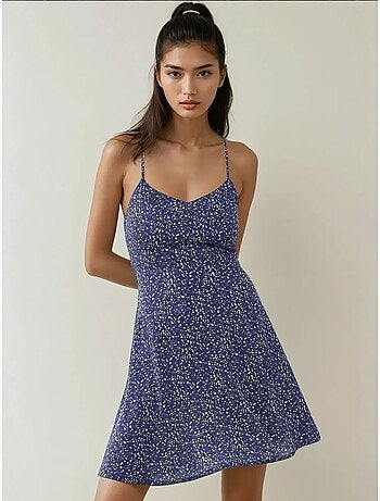 Minivestido con estampado de flores. Hiccup