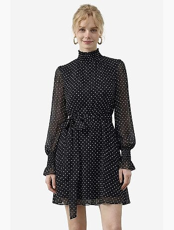 Minivestido de cuello alto con estampado de lunares de con cinturón. Lucci