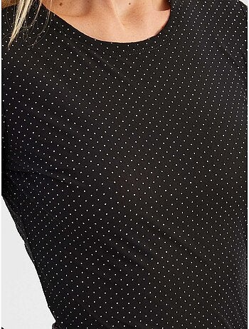 Minivestido de manga larga con cuello redondo de malla y adornos de piedras