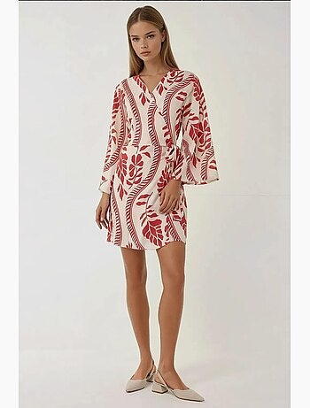 Minivestido floral con cuello en v hiccup