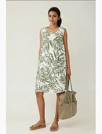 Minivestido floral sin mangas con corte en a hiccup