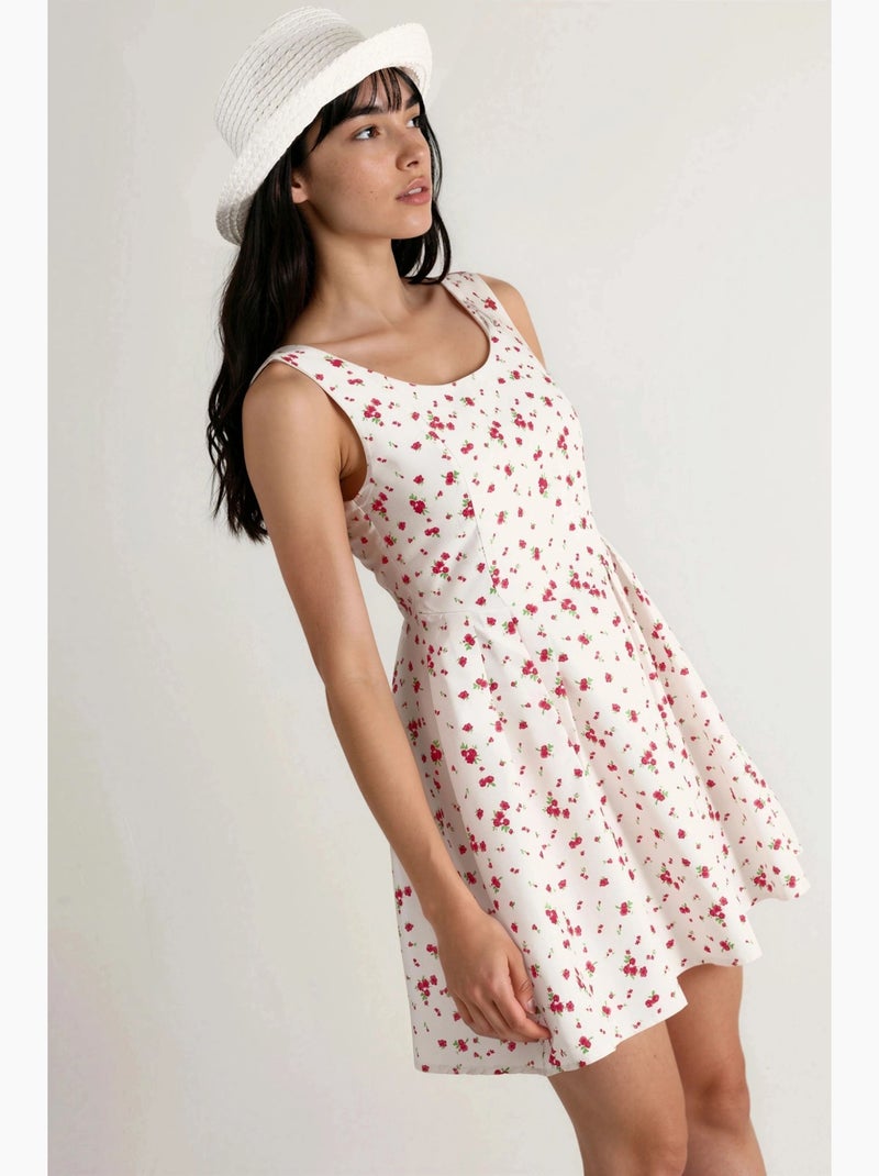 Minivestido skater floral con escote en u busem Blanco - Kiabi