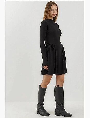 Minivestido texturizado con cuello barco hiccup