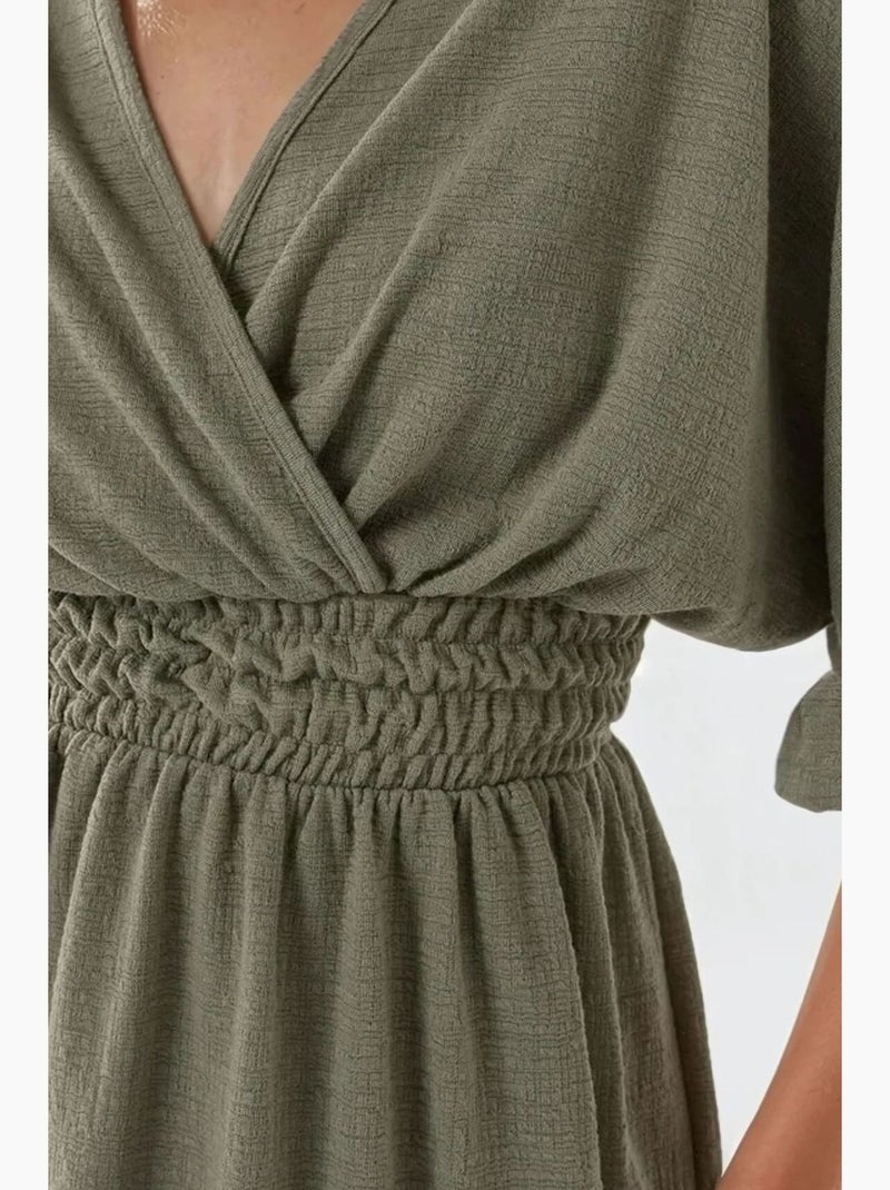 Minivestido texturizado con cuello en v hiccup Verde pastel - Kiabi