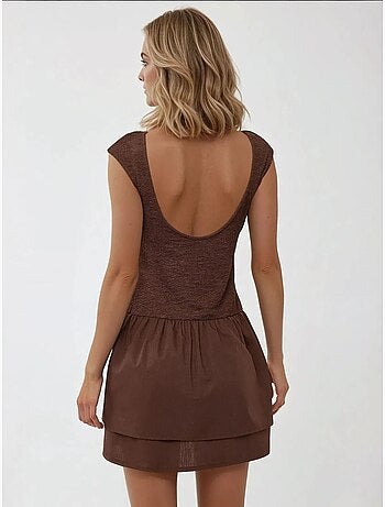Minivestido texturizado con cuello redondo