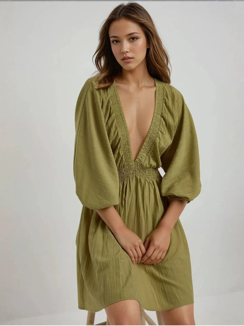 Minivestido texturizado con escote en v y mangas largas hiccup Verde - Kiabi