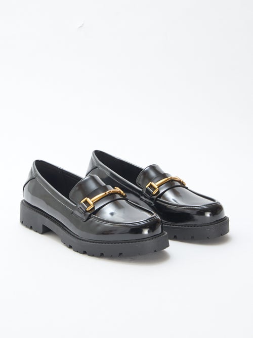 Mocasines charol con tira dorada - Kiabi