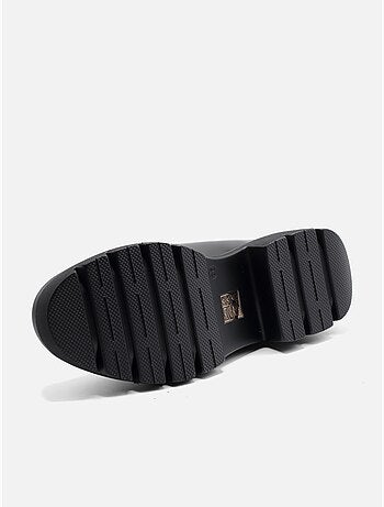 Mocasines con acabado brillante