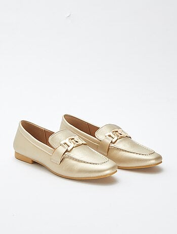 Mocasines dorados